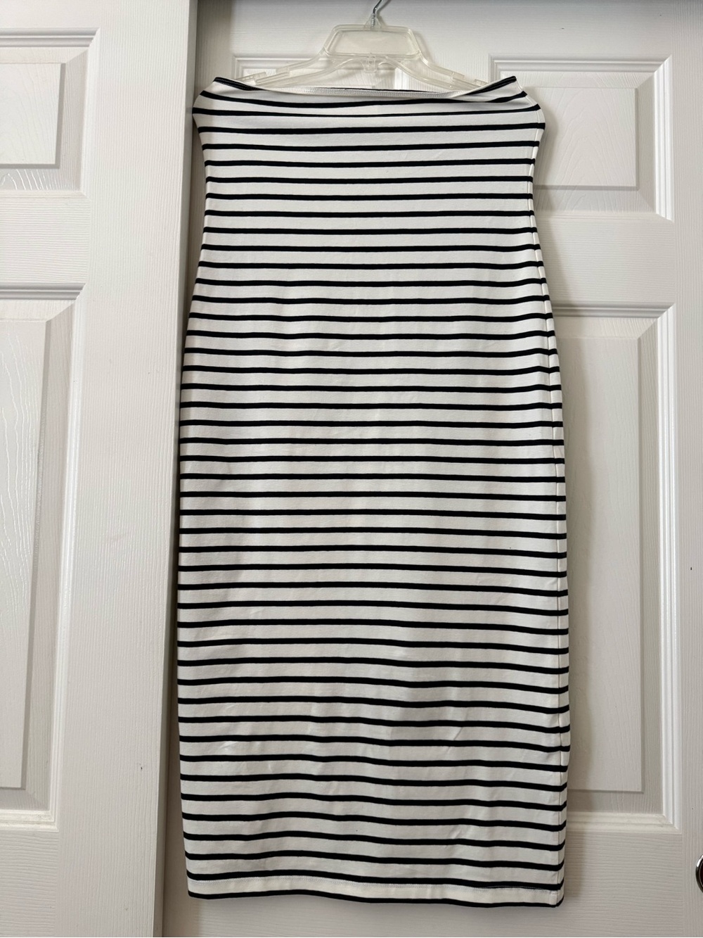 NWT! H&M Black and White Striped Midi tube Dress or it can wear as midi skirt
